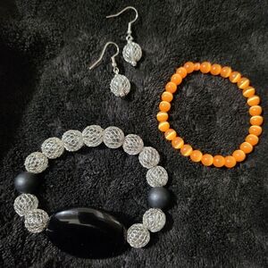 Handmade earrings and bracelets set